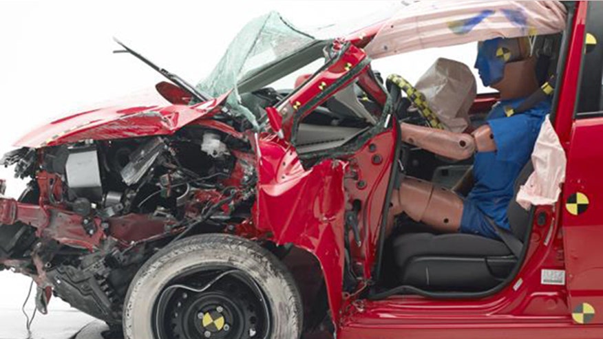 Crash Tests Subcompac_Gast.jpg